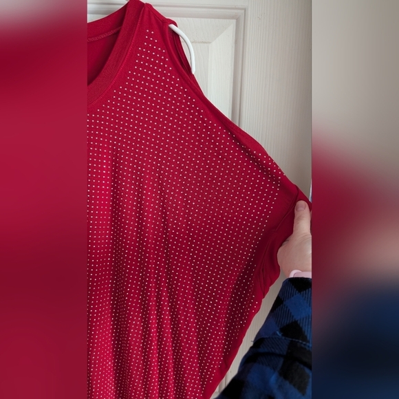 I.N.C. International ConceptsWomen's Cold-Shoulder Studded Top Red Zenith L EUC - Picture 7 of 9